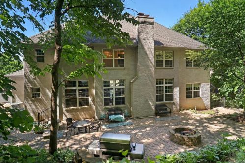440 Delaware Cir, Lemont IL  60440-1471 exterior