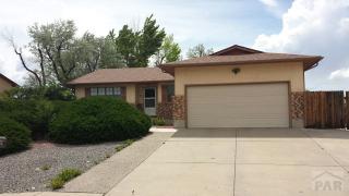 35 Verdosa Dr, Pueblo, CO 81005-2941