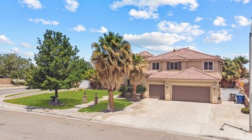4215 Avenue, Lancaster, CA 93535-7726