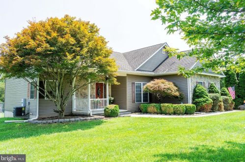 1258 Eastham Rd, Bumpass, VA 23024-4511