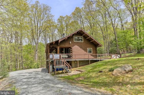 817 Millers Spring Rd, York, PA 17406-8604