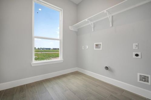 620 Longhorn Trl, Angleton TX 77515-9623 exterior