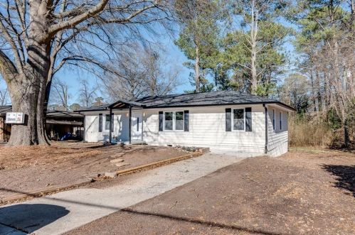 954 Clay Rd, Mableton, GA 30126-2251