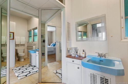 3809 Tantalus Dr, Honolulu HI  96813-1203 exterior