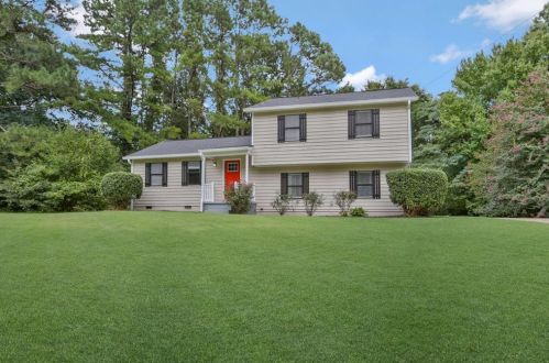 37 Noses Creek Rd, Marietta GA  30064-2603 exterior