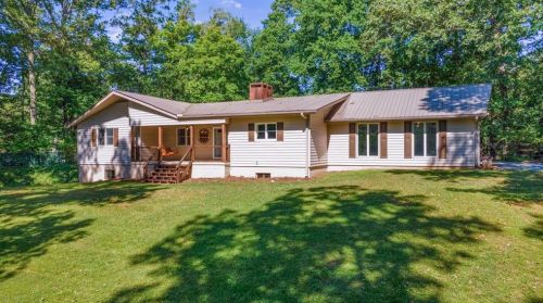 574 Lickskillet Rd, Epworth, GA 30541-2311