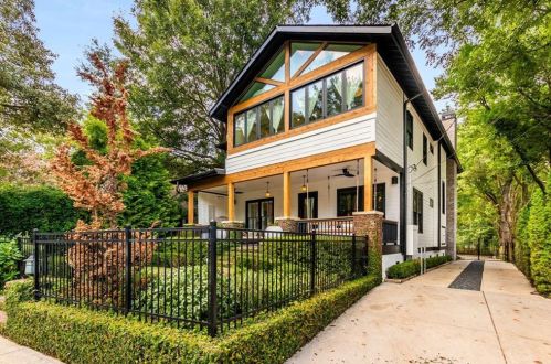 1364 Iverson St, Atlanta, GA 30307-2075