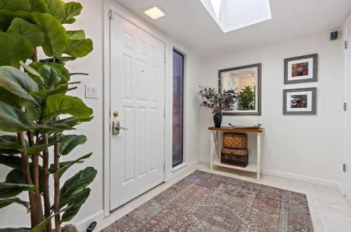 44746 Garden Ct, Davis, CA 95618-1002