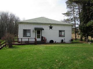 1108 Davis Rd, Butler, PA 16001-9775