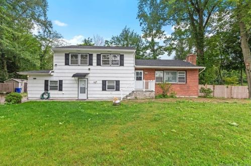 173 Newtown Ave, Norwalk CT  06851-2326 exterior