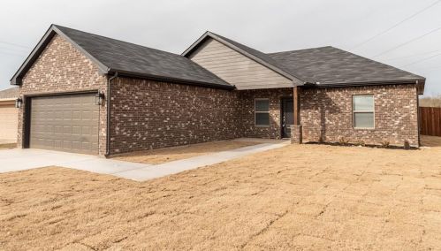 7316 Treaty Oaks Blvd, Granbury TX  76048 exterior