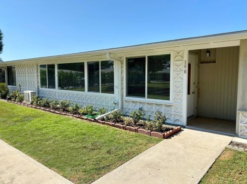 1680 Monterey Rd, Seal Beach, CA 90740-5282
