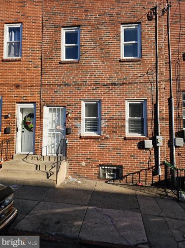 2513 4th St, Philadelphia PA  19133-3044 exterior