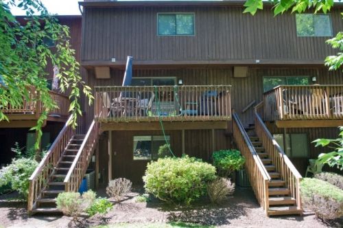 66 Alana Dr, Paterson NJ  07506-3400 exterior