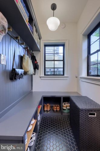 330 Mary St, Lancaster PA  17603-3328 exterior