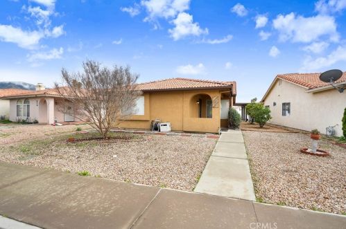 437 Camino Corto, San Jacinto, CA 92582-2586