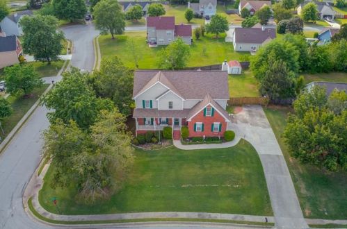 3715 Frankie Wade Ln, Loganville, GA 30052-5312
