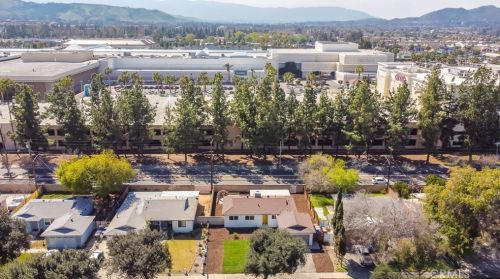 3692 Artesian St, Riverside CA  92503-4125 exterior