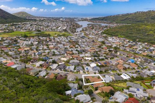 1015 Wainiha St, Honolulu HI  96825-2725 exterior