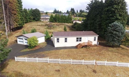 48 Boege Rd, Puget Island, WA 98612-9552