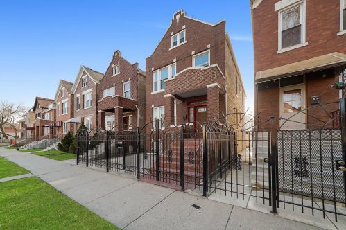 4338 Rockwell St, Chicago, IL 60632-1225