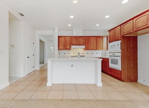1564 Eto Cir, San Luis Obispo, CA 93405-7429
