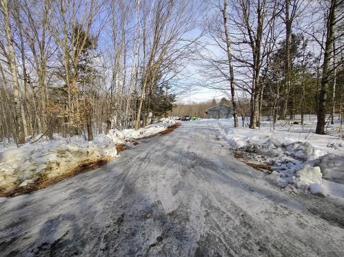 104 Wayne Rd, Wayne, ME 04284-3409