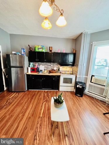 3563 11 St, Philadelphia PA 19140-4303 exterior