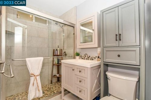 2735 Sinclair Ave, Concord CA  94519-2619 exterior