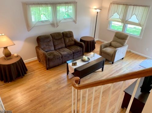 111 Camden Rd, Parsippany, NJ 07054-3106