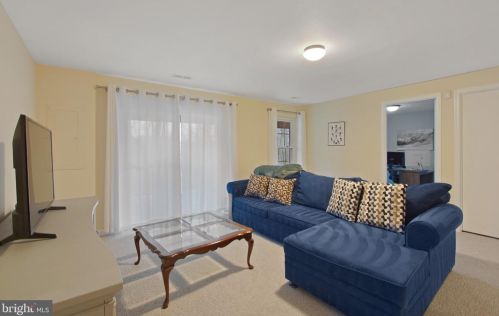 1653 Hugo Cir, Silver Spring MD  20906-5922 exterior