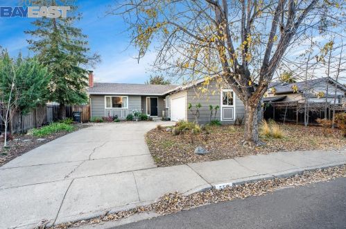 553 Emerald St, Livermore, CA 94550-5130