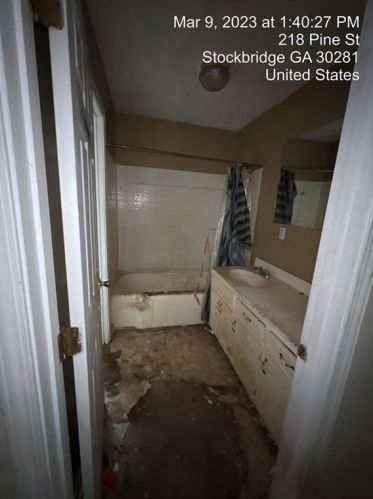 218 Pine St, Stockbridge GA  30281-3888 exterior