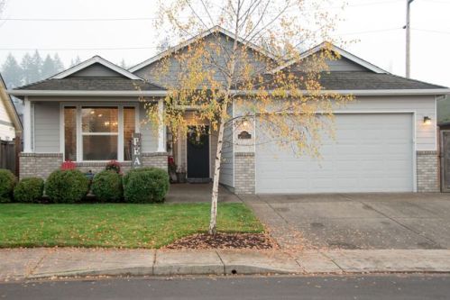 3421 Watermark Dr, Springfield OR  97477-6725 exterior