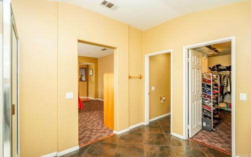 11440 Arizona Ave, Riverside CA  92503-8811 exterior