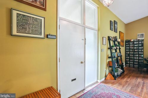 412 Sisson Ct, Silver Spring MD 20902-3151 exterior