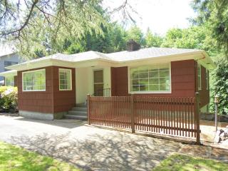 2989 Madrona Dr, Longview, WA 98632-4521