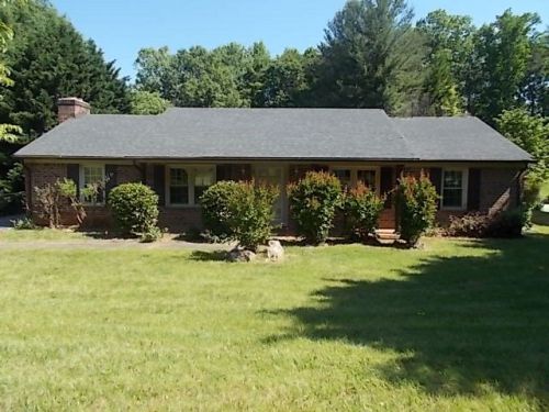 209 Parkwood Ct, Collinsville, VA 24078-3021