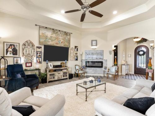 11029 Hawkins Home Blvd, Fort Worth TX  76126-4746 exterior