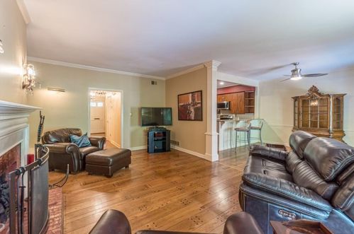 2101 Bohler Rd, Atlanta GA  30318-1515 exterior