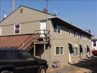 701 Kenyon St, Seattle, WA 98106-4008