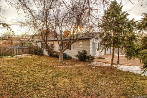 2530 Sable Way, Denver CO 80014-2438 exterior