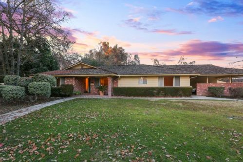 2648 Border Links Dr, Visalia, CA 93291-4312
