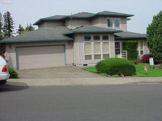 7437 Applegate Dr, Beaverton, OR 97007-8912