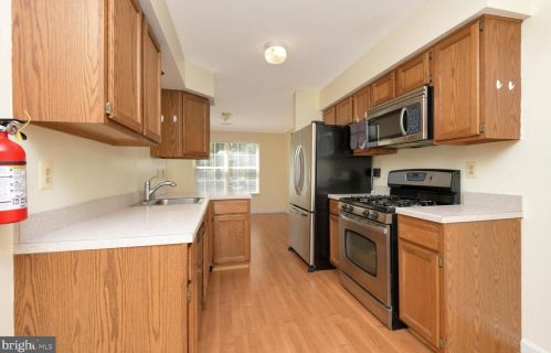 5 Brookline Ct, Princeton NJ  08540-1741 exterior