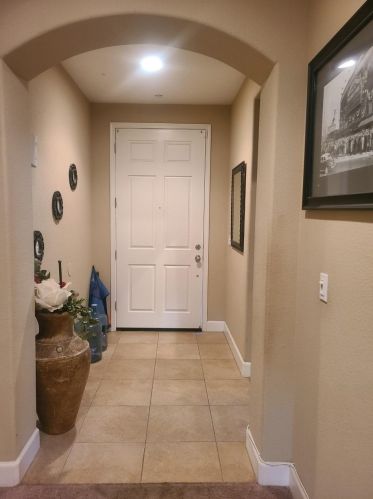 2513 Mountainside Dr, Los Banos, CA 93635-8826