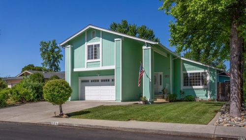 125 Valhalla Ct, Vacaville, CA 95687-6225