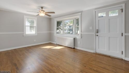 1115 Mayfair Dr, Rahway, NJ 07065-1952