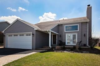 2713 Briarwood Ct, Downers Grove IL  60517-4275 exterior