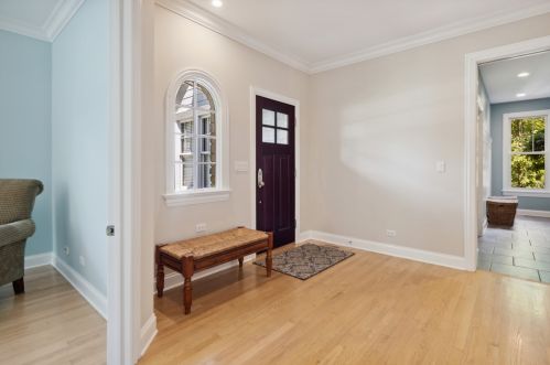 267 Middaugh Rd, Willowbrook IL  60514-1067 exterior